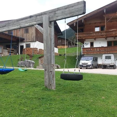 Aue, Ferienwohnung Tux Exteriör bild